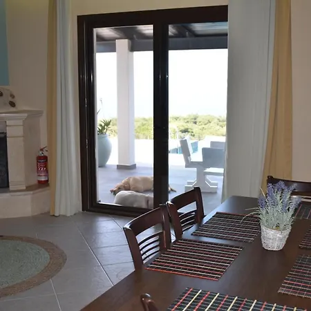 Dreamcatcher Villa: Infinity Pool, Sunset, Seaview Agios Leon