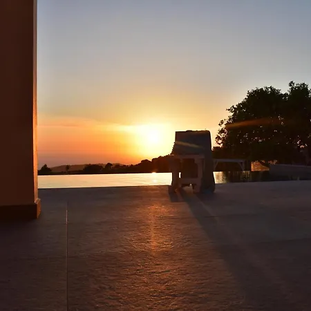 Dreamcatcher Villa: Infinity Pool, Sunset, Seaview Agios Leon