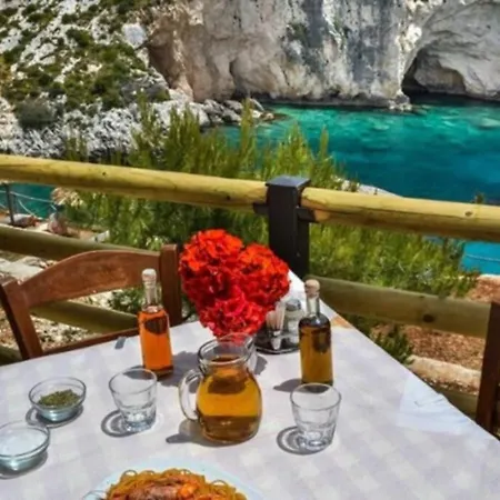 Dreamcatcher Villa: Infinity Pool, Sunset, Seaview Agios Leon